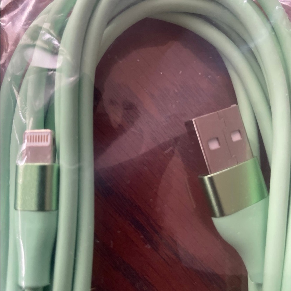 3 Pack of iPhone 10 Ft Charging Cords - Picture 3 of 5